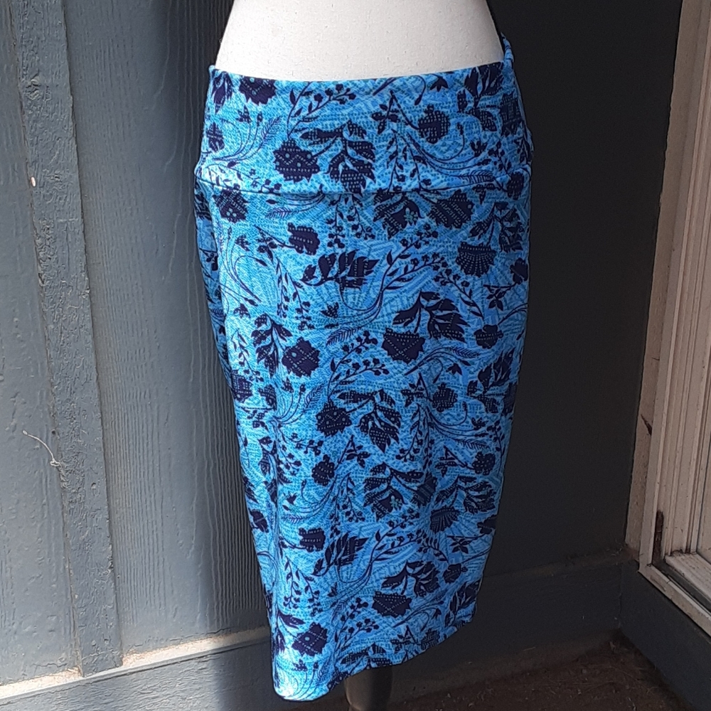 LulaRoe skirt. Size large - Picture 1 of 3